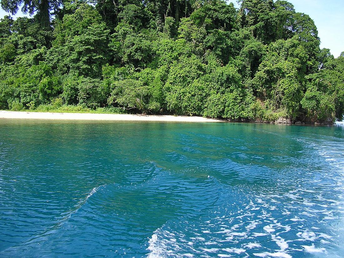 Restorf Island, Kimbe Bay